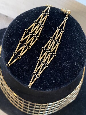 Trifari bib Necklace And Earring Set Modern Hinged Net Gold