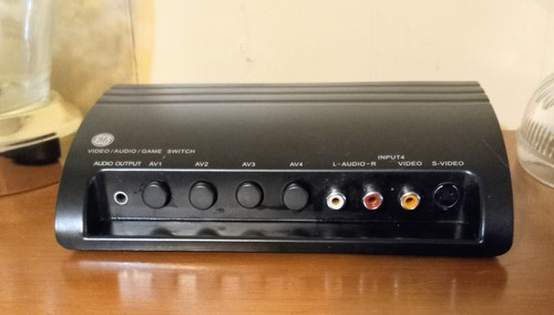 GE Pro 4 Device Audio Video Switch with S-Video and Composite RCA Model 38807