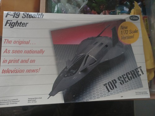 TESTORS 1:48 F-19 STEALTH FIGHTER Plastic MODEL KIT No.595 1986 New Sealed