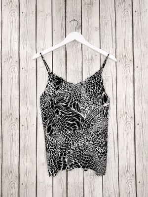 Halogen Camisole Women s Size XS Scallop Detail NWOT