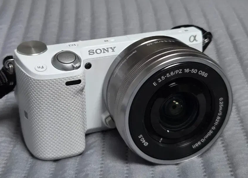 Sony Alpha Nex-5R Digital Cameras for Sale | Shop New & Used