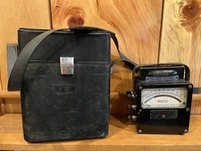 Weston Model 433 VOLTS A.C. Weston Electrical Instrument No 65683 W/Case VTG
