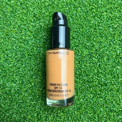 MAC Studio Fix Fluid Broad Spectrum SPF 15 Foundation 1 fl oz