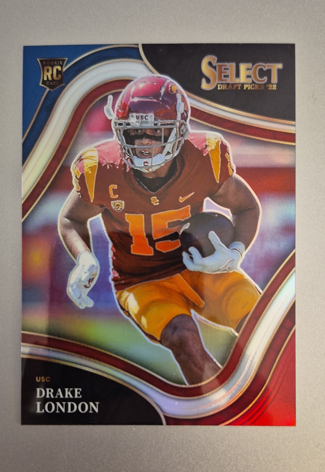 2022 Panini Select Draft Picks - Field Level Drake London #107 Tri-Color RC