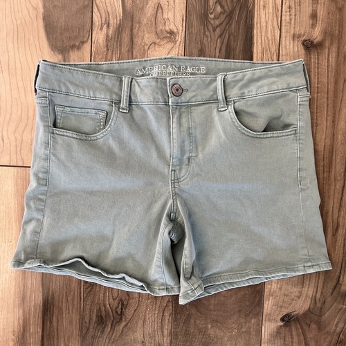 American Eagle Midi Shorts Womens size 