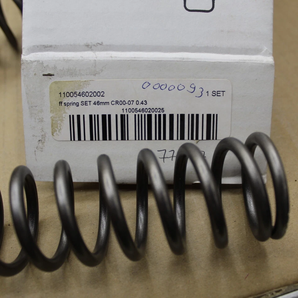 2 RESSORTS DE FOURCHE HONDA CR 250 2001-2007 46mm 0.43kg/mm KYB Long 480mm NEUF - Photo 2/2