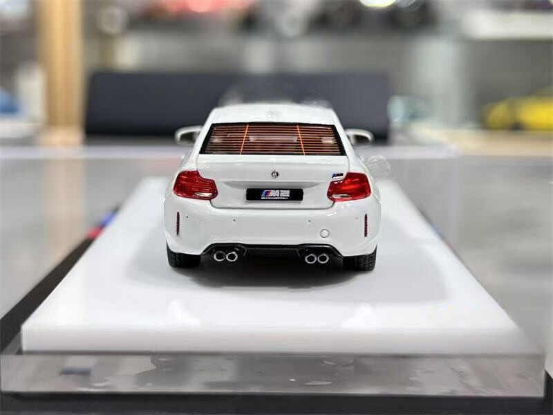 1/64 Car’s Lounge BMW M2 Competition 白 Car Lounge 1/64 BMW M2 Competition Alpine White