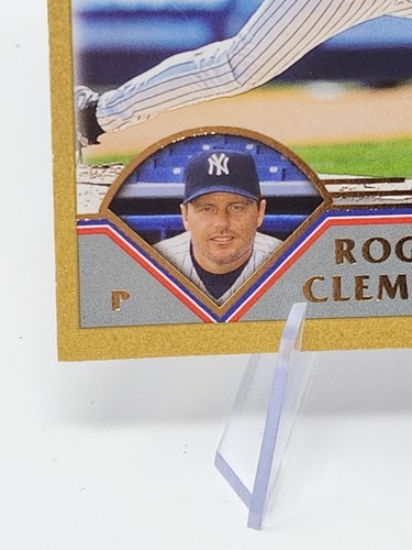 Roger Clemens 2002 Topps Gold 235/2003 #61, New York Yankees - Picture 5 of 11