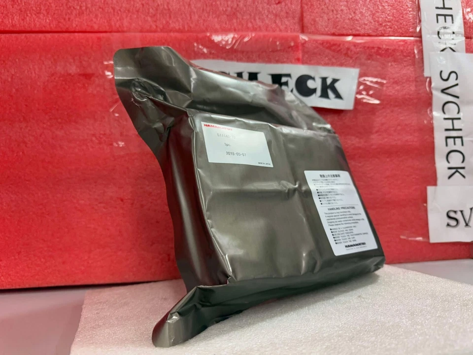 ARREGLO DE FOTODIODOS HAMAMATSU S11142-10 ALTA SENSIBILIDAD Si Foto 3 de 4