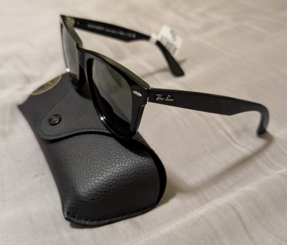 Ray-Ban RB2140 901 50-22 Wayfarer Green Lenses Unisex