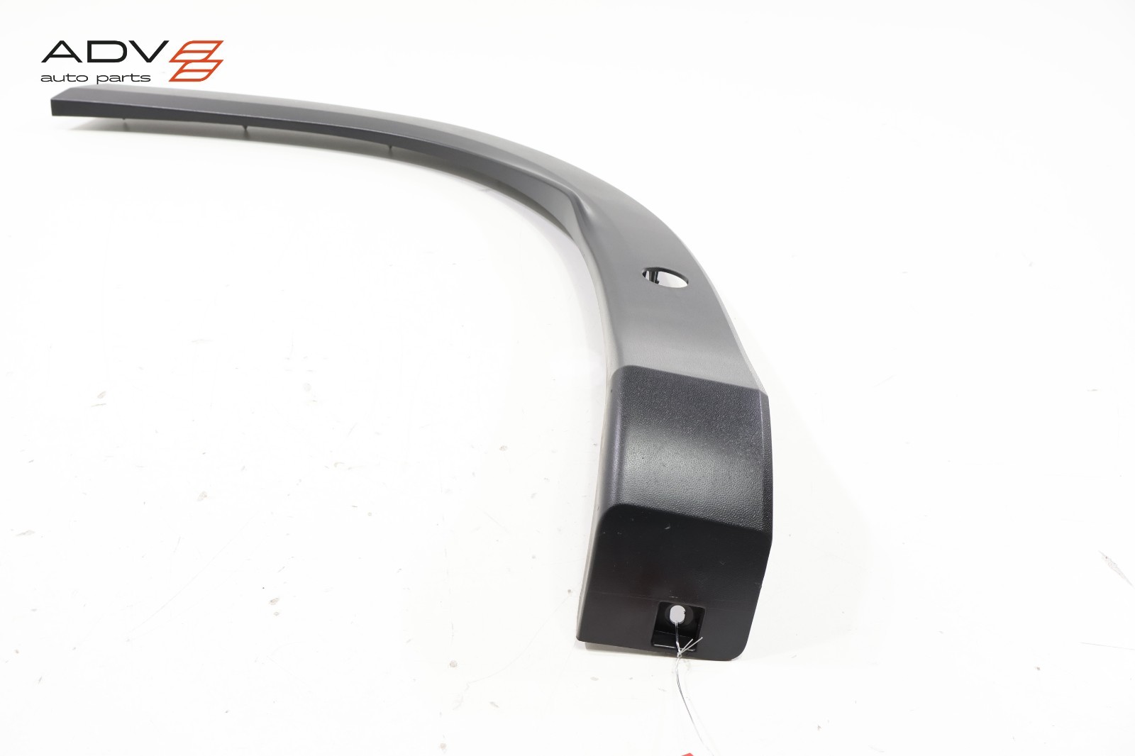 2025 VOLKSWAGEN TIGUAN REAR LEFT QUARTER WHEEL ARCH REARWARD FLARE MOLDING OEM