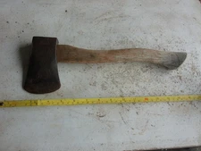 Vintage 1 3/4 lb Hatchet Axe Can't Read Maker Lot 25-47-B