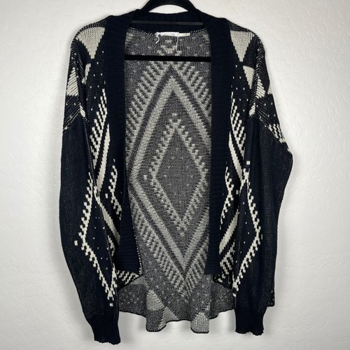 Blu Pepper Azteken Strickjacke Pullover vorne offen geometrisch schwarz weiß Gr. M