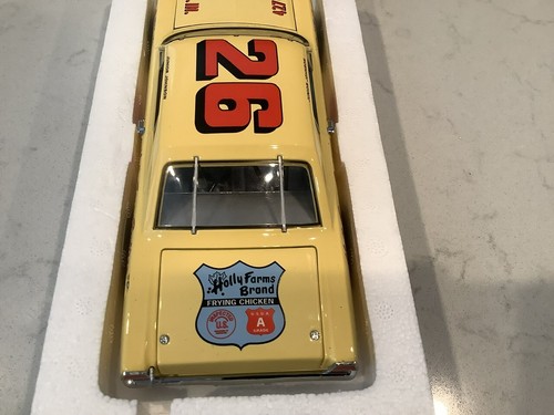 JUNIOR JOHNSON AUTOGRAPHED 1965 URL GALAXIE 500 HOLLY FARMS DIECAST W/COA & CARD - Picture 18 of 23