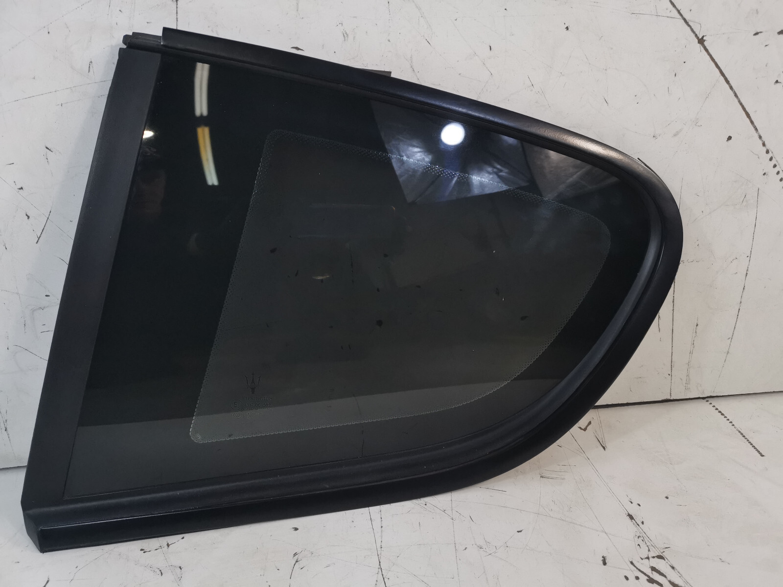 2007-2019 MASERATI GRANTURISMO REAR LEFT QUARTER GLASS WINDOW BLACK TRIM OEM