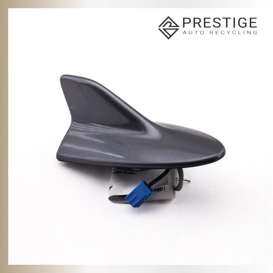 Antena de radio de techo gris tiburón Lexus IS-F IS250 IS350 2011-2014 86760-53050-B3 Foto 3 de 4