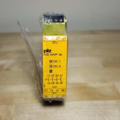 Pilz 777583 PZE X4VP 3/24VDC 4N/O FIX Safety Relay Contact Expansion Module