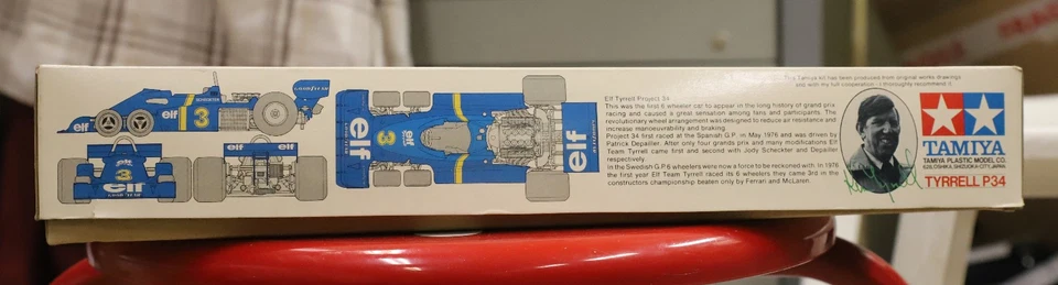 TAMIYA 1/20 - Kit TYRRELL P34 Six Wheeler, Grand Prix collection Kit 20001 - Immagine 2 di 3