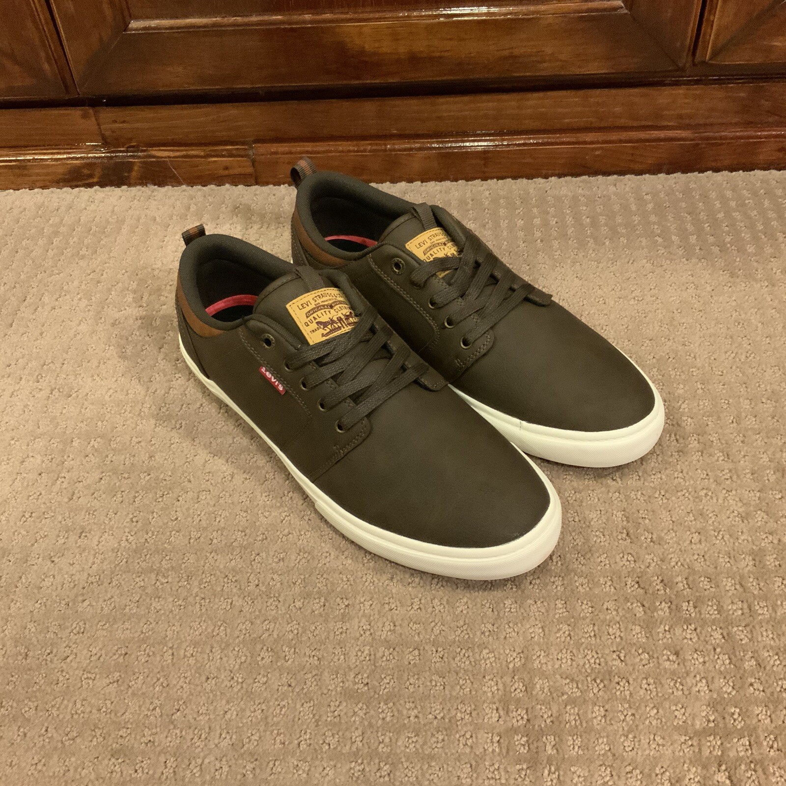 levis mens Alpine Waxed Sneakers Size 
