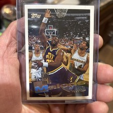 1995-96 Topps - Karl Malone #32 Utah Jazz Card