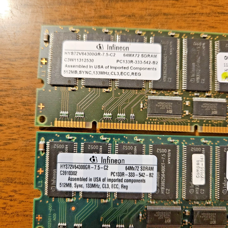 INFINEON 1GB (2x512MB)  PC133R HYS72V64300GR-7.5-C2 PC-133R 3.3V ECC REG - Image 3 of 3