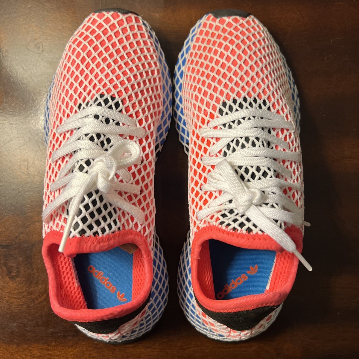 Adidas Deerupt Runner Turbo Pink and Blue Running Shoes  display picture 2