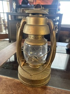 Embury Air Pilot No.2 kerosene Lantern w/ Original Globe