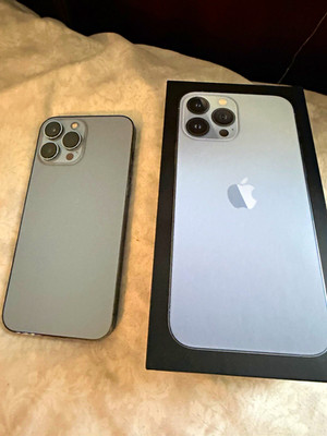 Apple iPhone 13 Pro Max Blue 12MP Camera Resolution