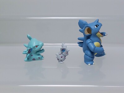 Nidoqueen Nidorina Nidoran Pokemon Zukan 1/40 Scale Figure Tomy