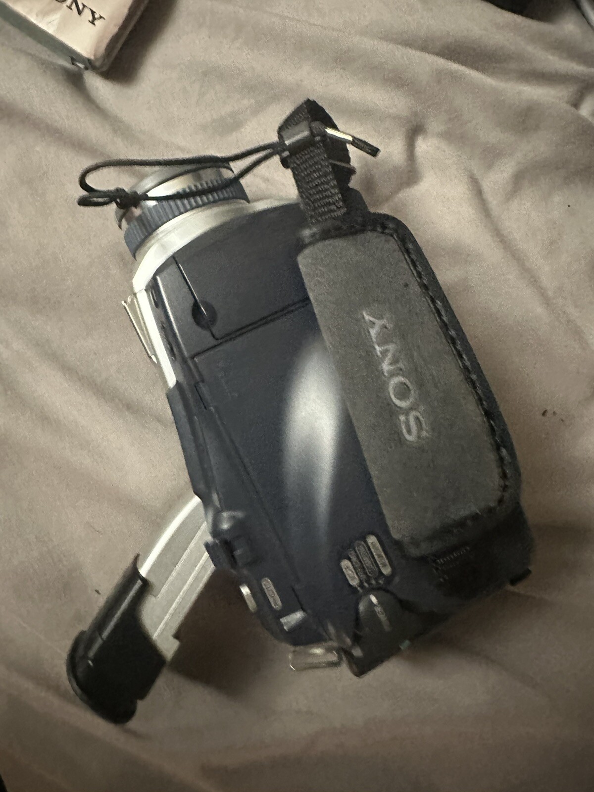 Sony Handycam DCRTRV18 Mini DV Tape Camcorder W/ Box, Extras *TAPE