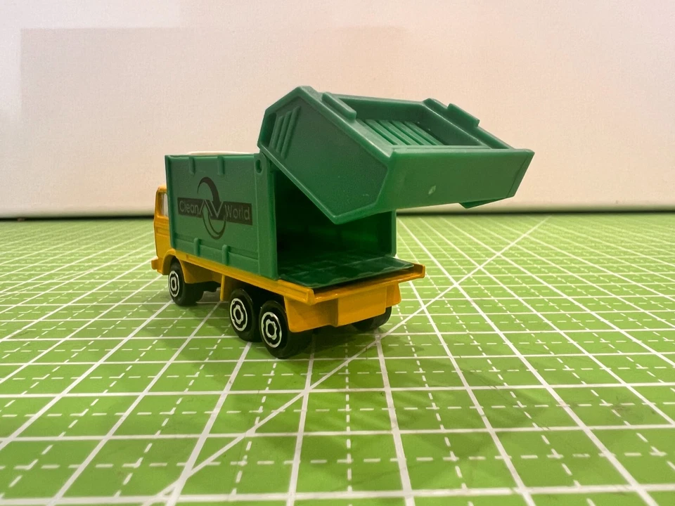 Majorette Garbage Truck #247 Green Yellow Clean World lLogo Made in France MINT - Image 4 of 4