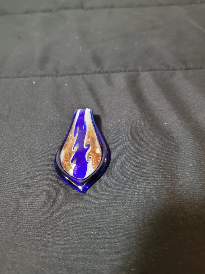 Colgante de vidrio artístico soplado a mano azul oro blanco en forma de lágrima sin cadena usado Foto 2 de 4