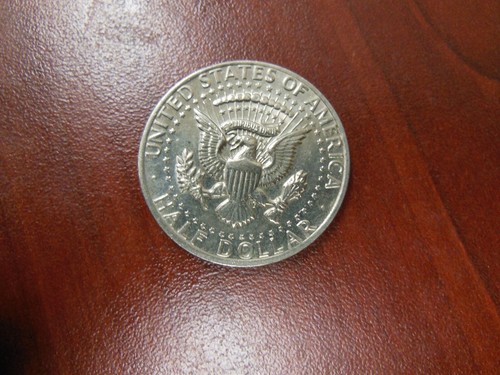 1974 Kennedy Half Dollar Coin - 第 4/6 張圖片