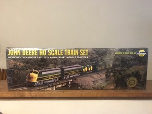 athearn john deere ho scale train set