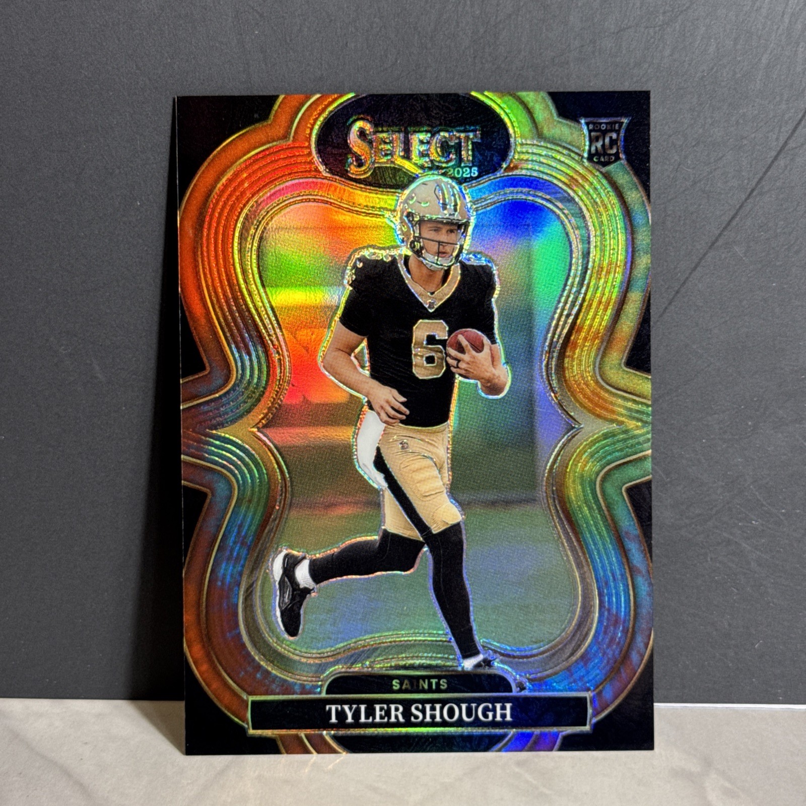 2025 Panini Select - Suite Level Tyler Shough #341 Tie-Dye Prizm /25 (RC)