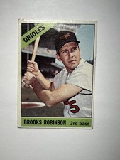 Top 10 Brooks Robinson Cards to Collect 31