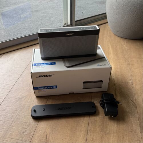 Bose Soundlink III Bluetooth Speaker w/ Charging Stand - Silver