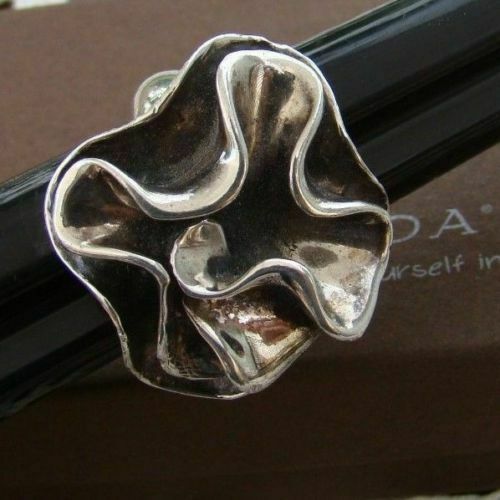 Silpada 925 Sterling Silver Flower Ring Size 9 R1809 Cute! WOW! - Picture 4 of 12