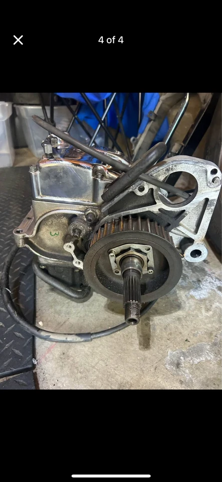 Harley Dyna 1992 OEM caja de cambios transmisión de 5 velocidades buen estado cubiertas cromadas Foto 4 de 4