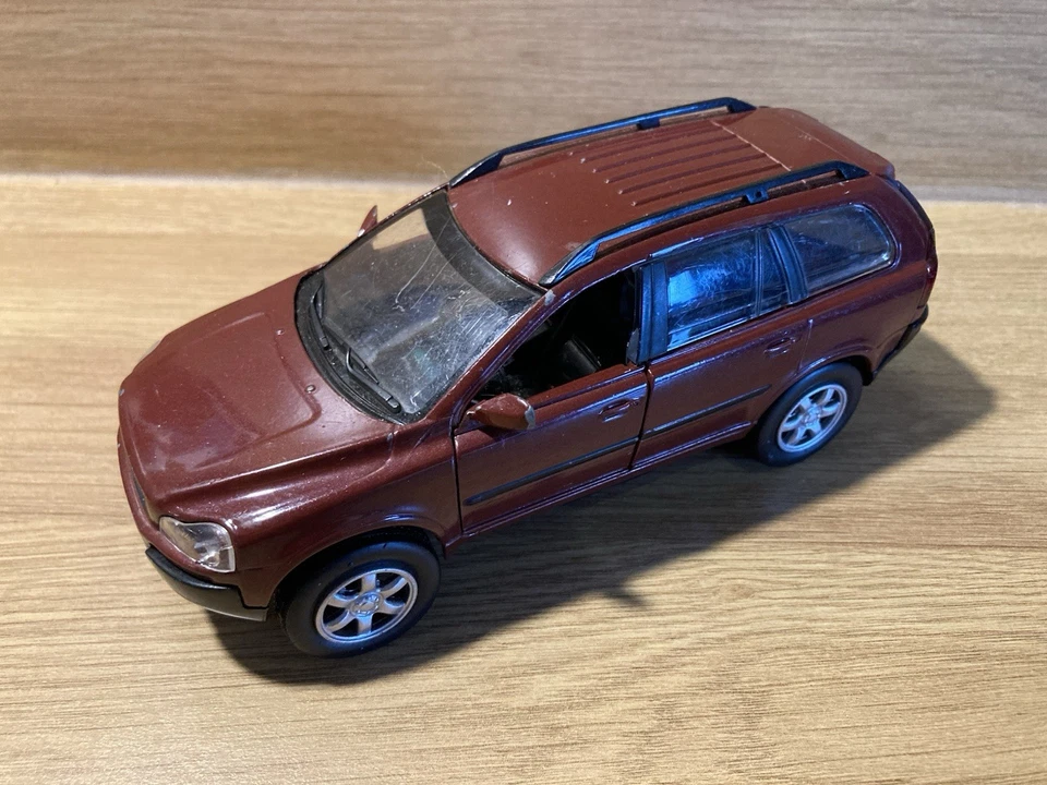 New-Ray Volvo XC90 Car - Scale 1:32 - Pull Back And Go - Image 2 of 4