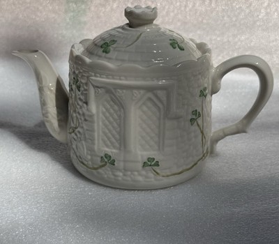Irish Belleek - Shamrock - 2 Cup 5''  Castle Teapot