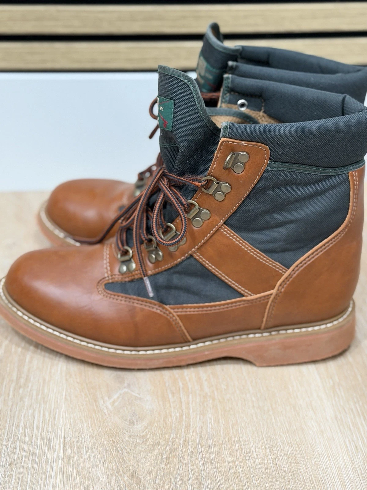 Orvis men's wading boots, designed specifically for fly fishing
Opens in a new window or tab