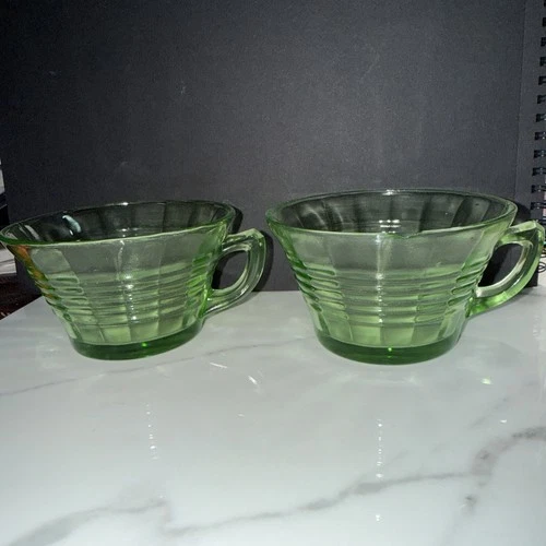 Green Depression Glass cup. vaseline Coffee Tea Cups  VTG. Small chip in 1 cup