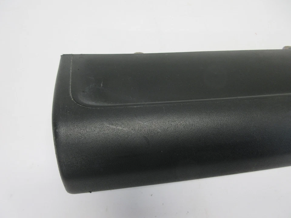 GMC Savana Chevy Express 2015-2018 pasajero derecho tablero bandeja negra Foto 3 de 4