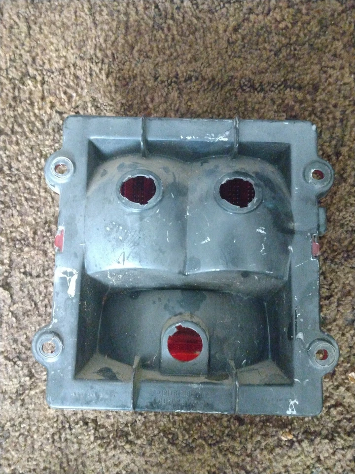 1977 Pontiac Grand Prix SJ Tail Light Assembly (Passenger, Right Side) - Image 2 of 2