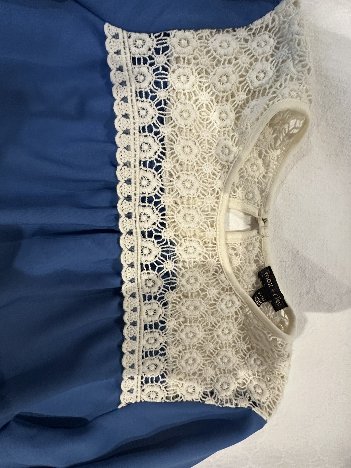 Picture 2 of 9
