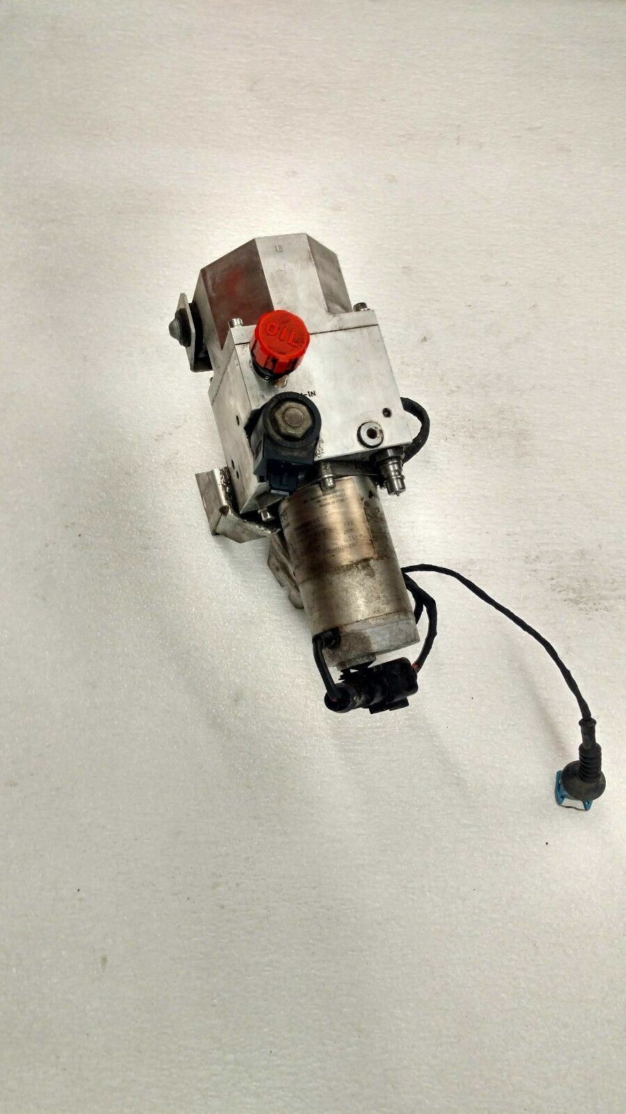 LAMBORGHINI GALLARDO LP560 LP570 JACKING LIFT VALVE UNIT SYSTEM OEM 400412185E
