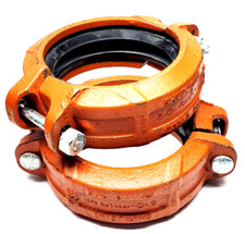 Lot of 2 4" inch pipe coupling 114.3MM