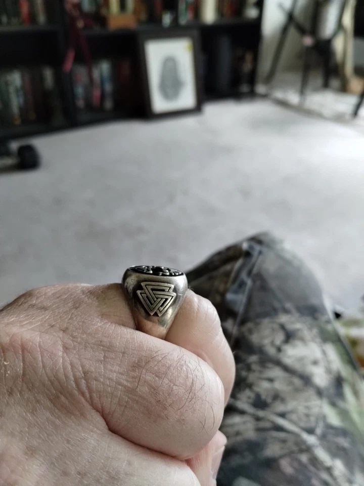 Odin Ring - Solid .925 Sterling Silver Norse Rune Valknut Ring Viking Jewery - Image 3 of 4
