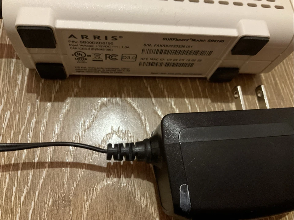 Arris Model SB6190 Surfboard Good Condition Not Tested In A S33 Box - Image 2 of 4